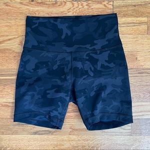 Lululemon Wunder Train HR Short 6”